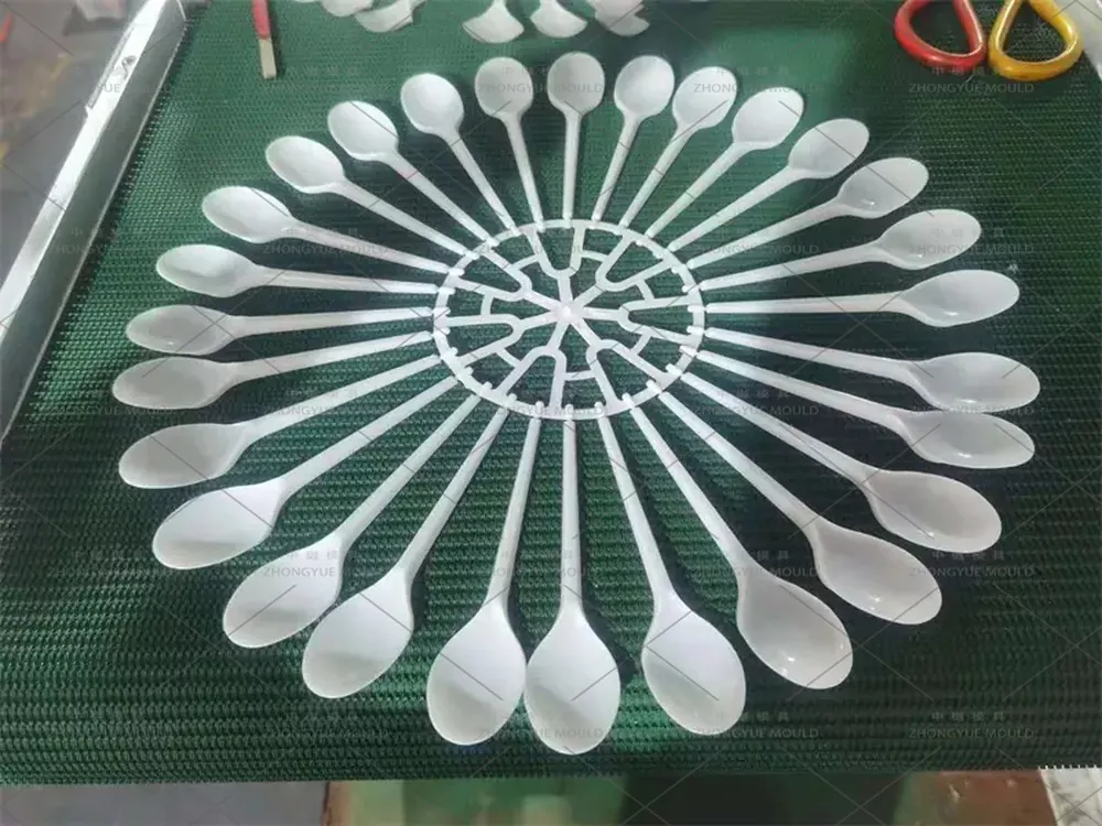 Plastic Multicavity Disposable Spoon Mould