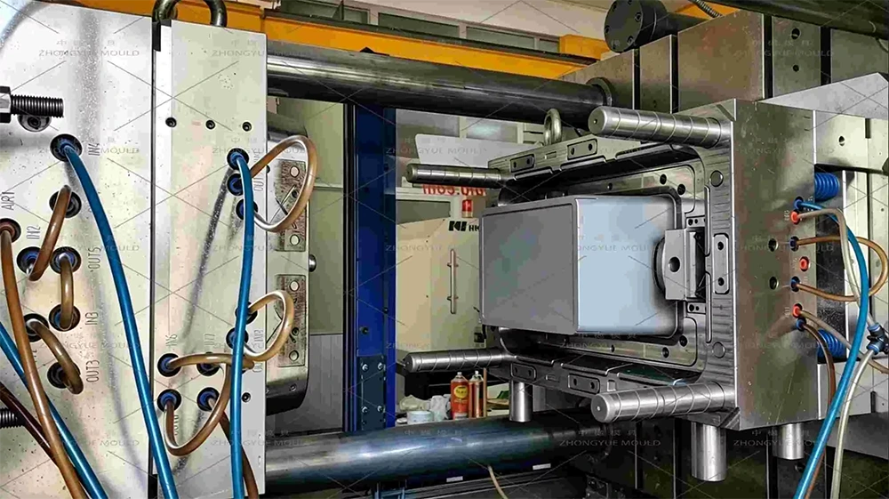 50L Storage Box Mould Trial Out