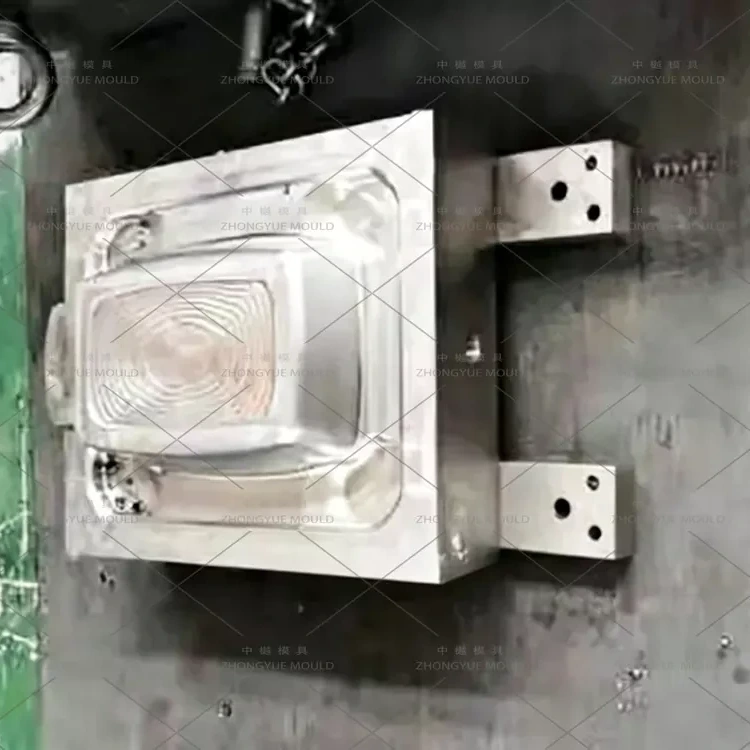 Plastic injection Pet Carrier Upper Cover Mould Core cnc